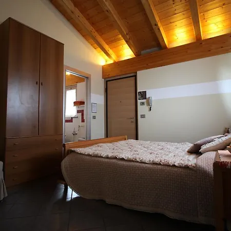 Bed & Breakfast Ambrosia 2*
