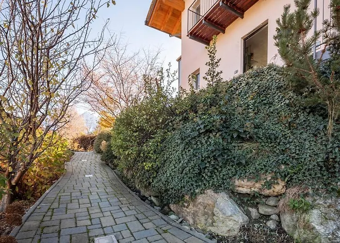 לינה וארוחת בוקר Ambrosia