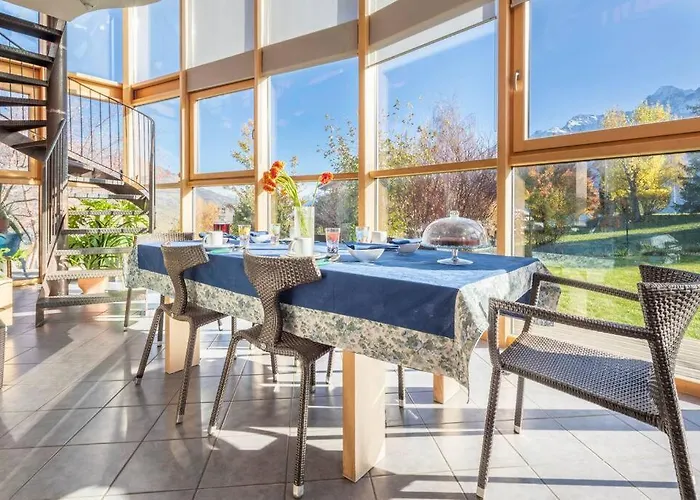 Ambrosia Bed & Breakfast 4*